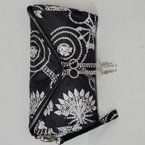 𝅺erickson Beamon clutch